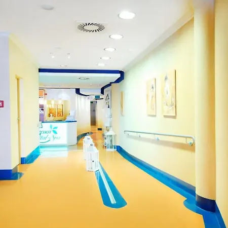 Strand- Und Wellnesshotel Preussenhof 호텔 치노비츠